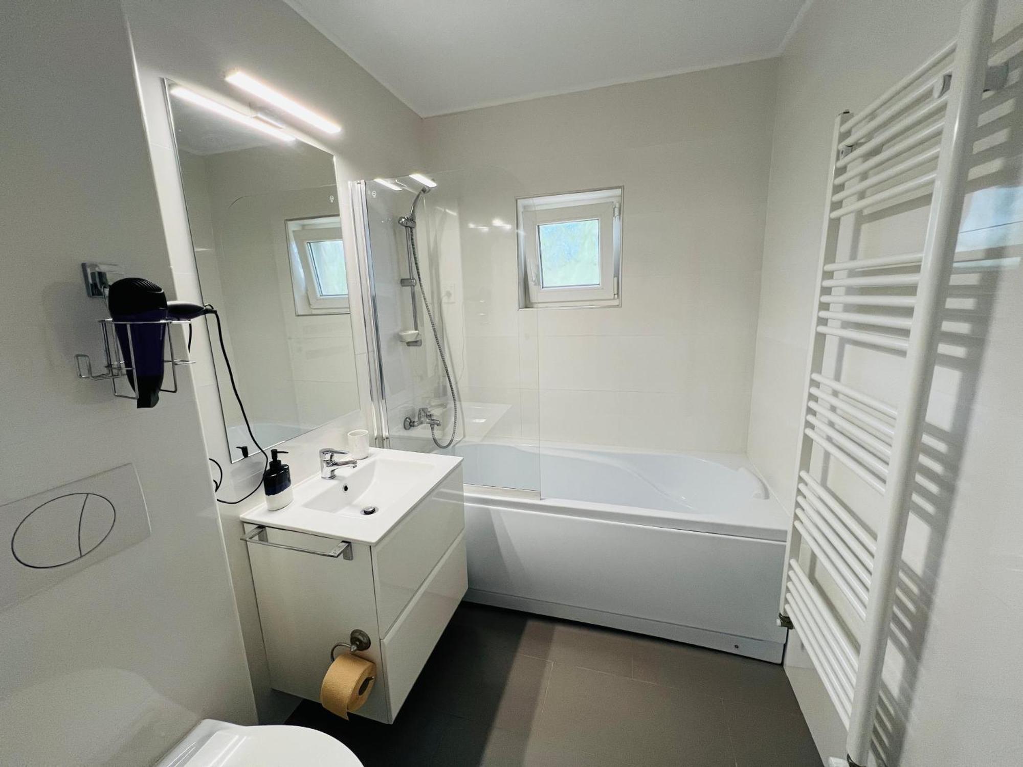 The White Pearl Apartment Oradea Eksteriør bilde